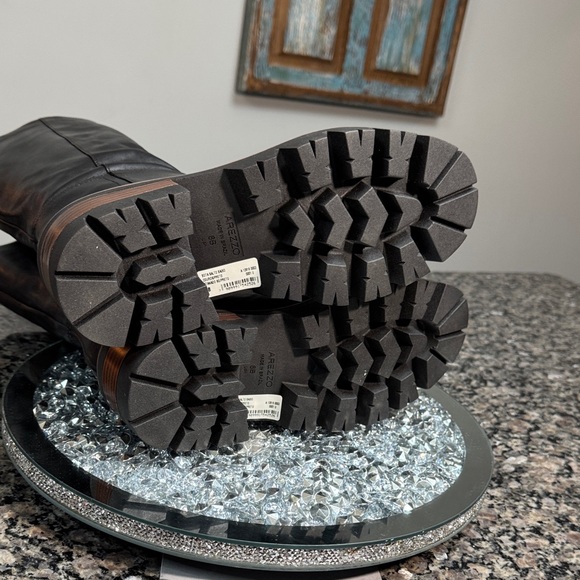 Arezzo leather Bailey mid tractor Black Boots with lug sole NWT 8 - Picture 11 of 13